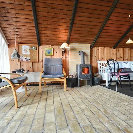 3 Bedroom Amazing In Casa de Férias