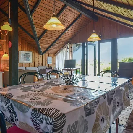 3 Bedroom Amazing In Casa de Férias Ebeltoft