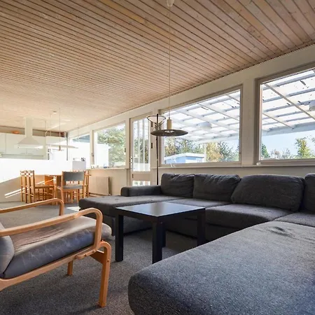 3 Bedroom Amazing In Ebeltoft